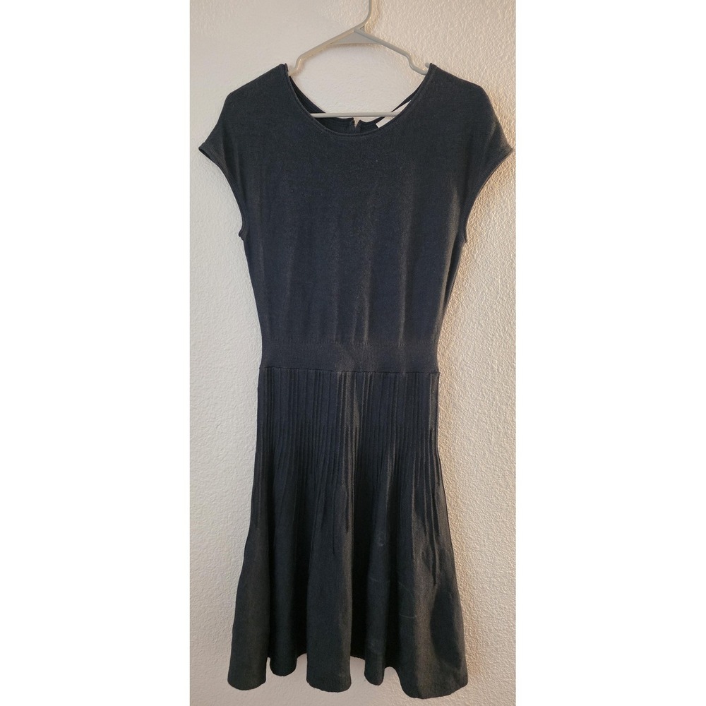 LOFT Dress Womens Small Black Knit Sweater Fit & Flare Pleated Short Sleeve